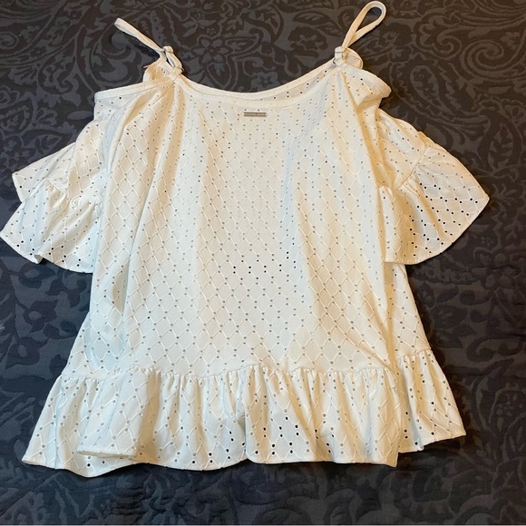 MICHAEL KORS Eyelet elegant Blouse. 
Size XL - Picture 7 of 13